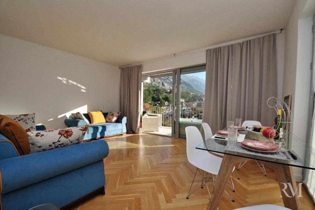 Ds Apartment Dobrota Bagian luar foto